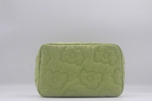 Large Capacity Polyester Quilted Flower Travel Makeup Storage Bag