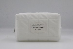 Custom Logo Cute Velvet Cosmetic Bag Eco-friendly Quilted Velvet Makeup Pouch