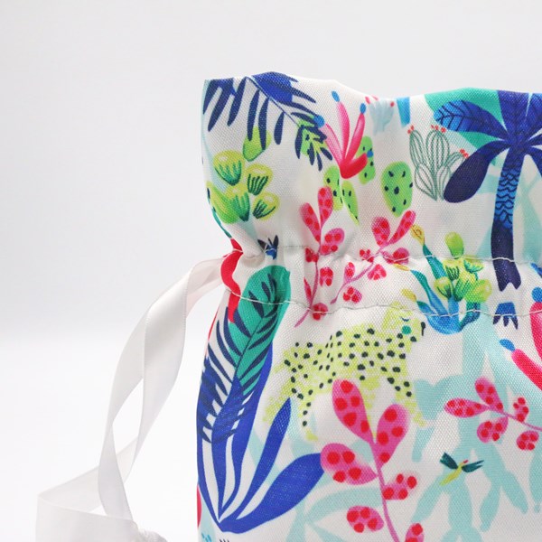 High Quality Polyester Cosmetic Bags -
Colorful Polyester Makeup Bag String Closure Durable Cosmetic Bag – Changlin detail pictures