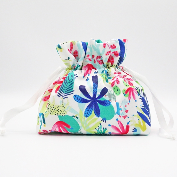 High Quality Polyester Cosmetic Bags -
Colorful Polyester Makeup Bag String Closure Durable Cosmetic Bag – Changlin detail pictures