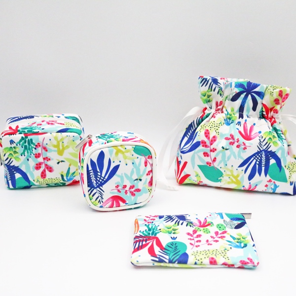 High Quality Polyester Cosmetic Bags -
Colorful Polyester Makeup Bag String Closure Durable Cosmetic Bag – Changlin detail pictures