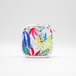 Colorful Polyester Bag Handle Zipper Closure Durable Cosmetic Bag For Unisex