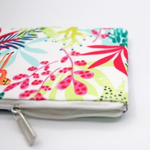 Colorful Polyester Bag Handle Closure Durable Cosmetic Bag With Zipper