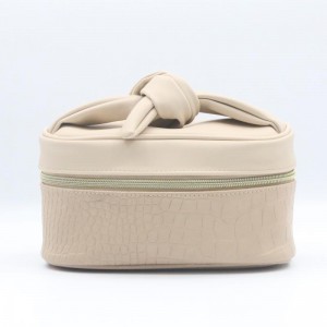 Unique Sandy Beige Alligator Pattern Portable Makeup Bag Untie Bowknot Handle Perfectly Pale PU Cosmetic Bag