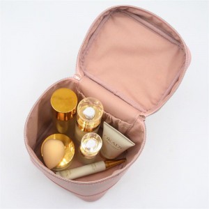 2022 Spring Trendy Gossamer Pink Square Shape Water-based PU Cosmetic Bag