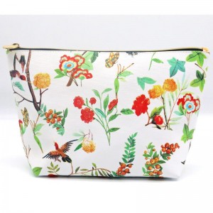 2022 Spring Newest Arrival Lifelike Flowers and Birds Pattern on Snow White Ground Water-based PU Cosmetic Bag