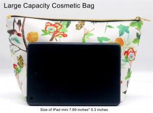 2022 Spring Newest Arrival Lifelike Flowers and Birds Pattern on Snow White Ground Water-based PU Cosmetic Bag